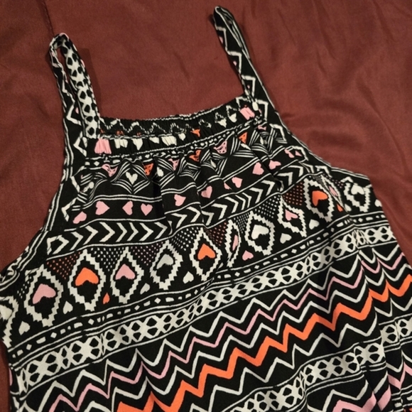 Girl's Aztec Striped Patterned Jumpsuit Jumper Black & Pink Size 4/5 XS‎ - Picture 2 of 7